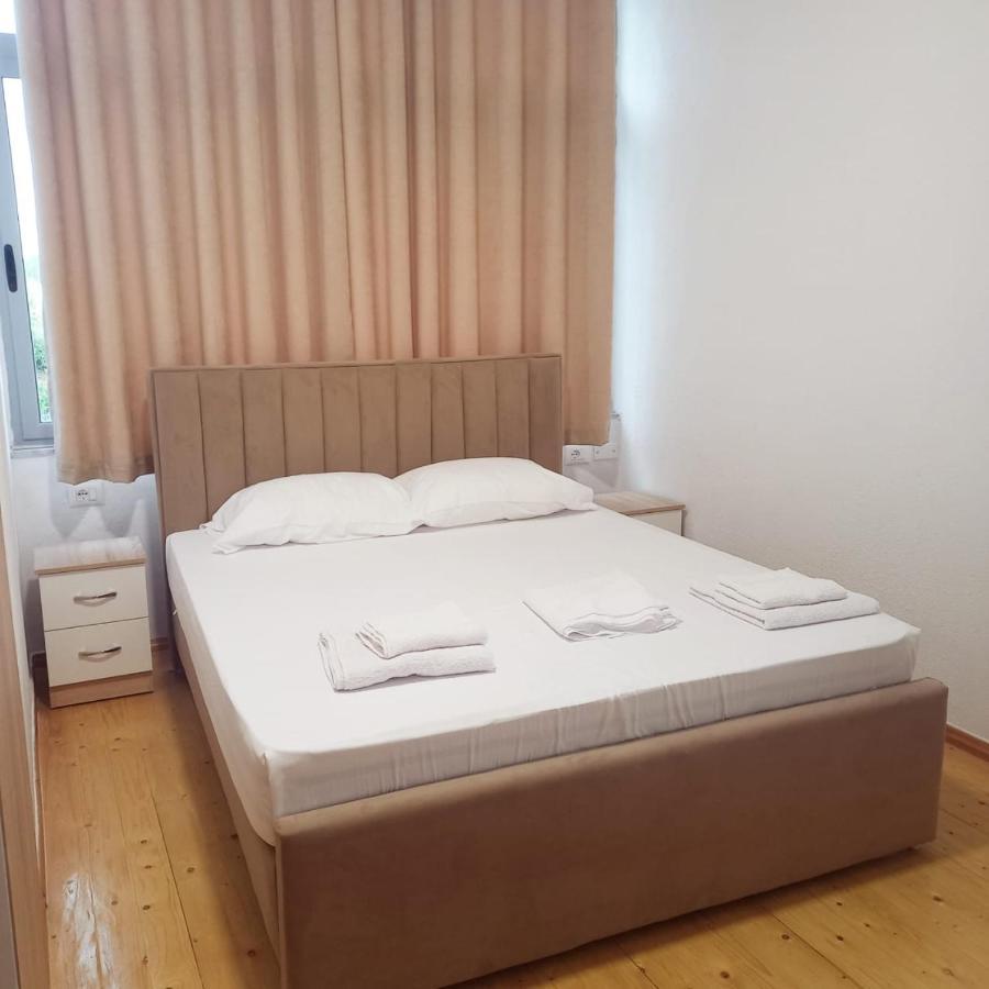 Hotel Eno Përmet Esterno foto
