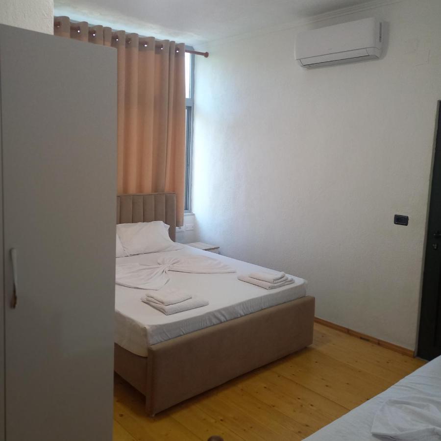 Hotel Eno Përmet Esterno foto