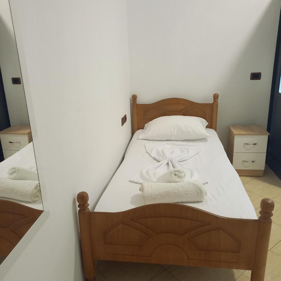 Hotel Eno Përmet Esterno foto