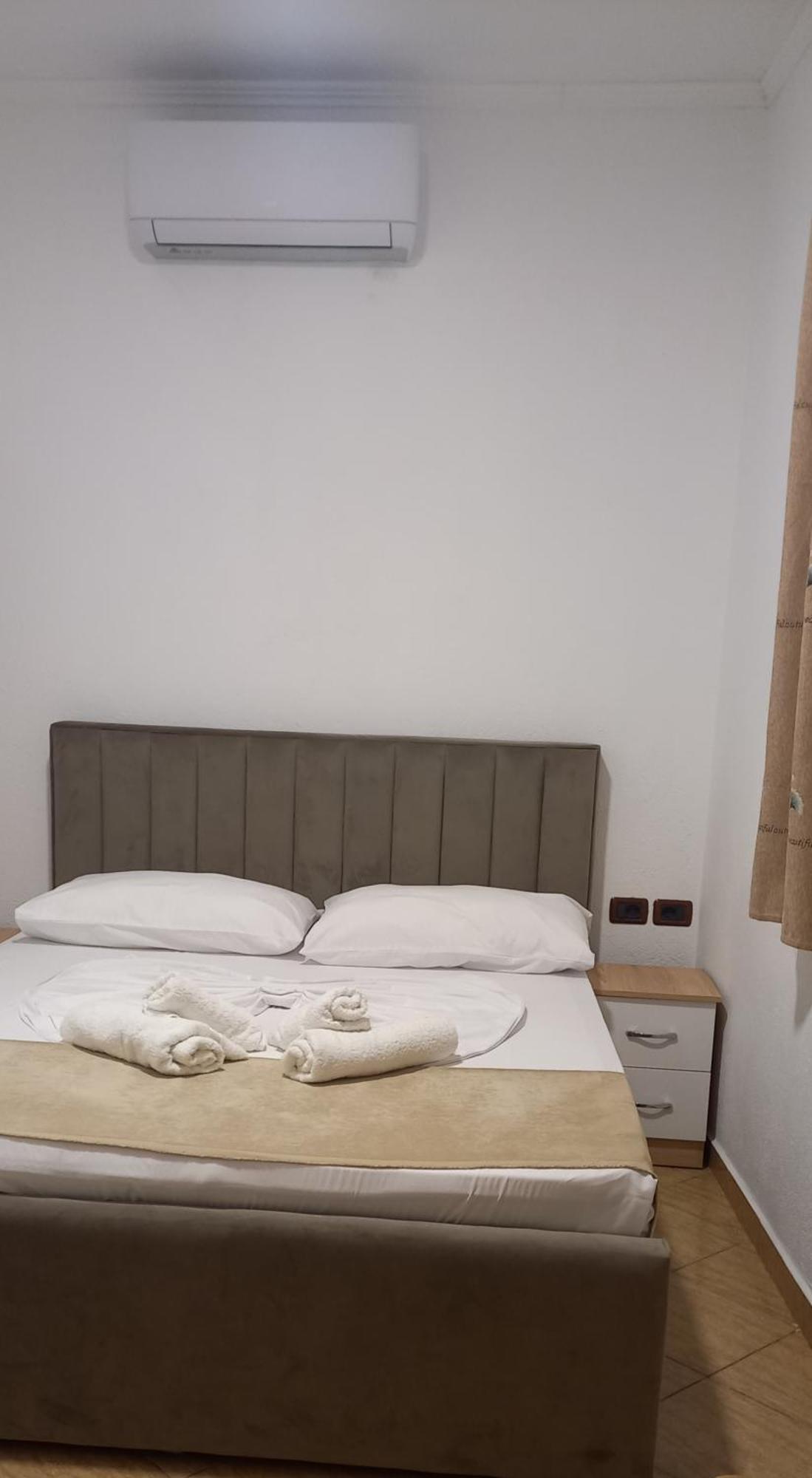 Hotel Eno Përmet Esterno foto
