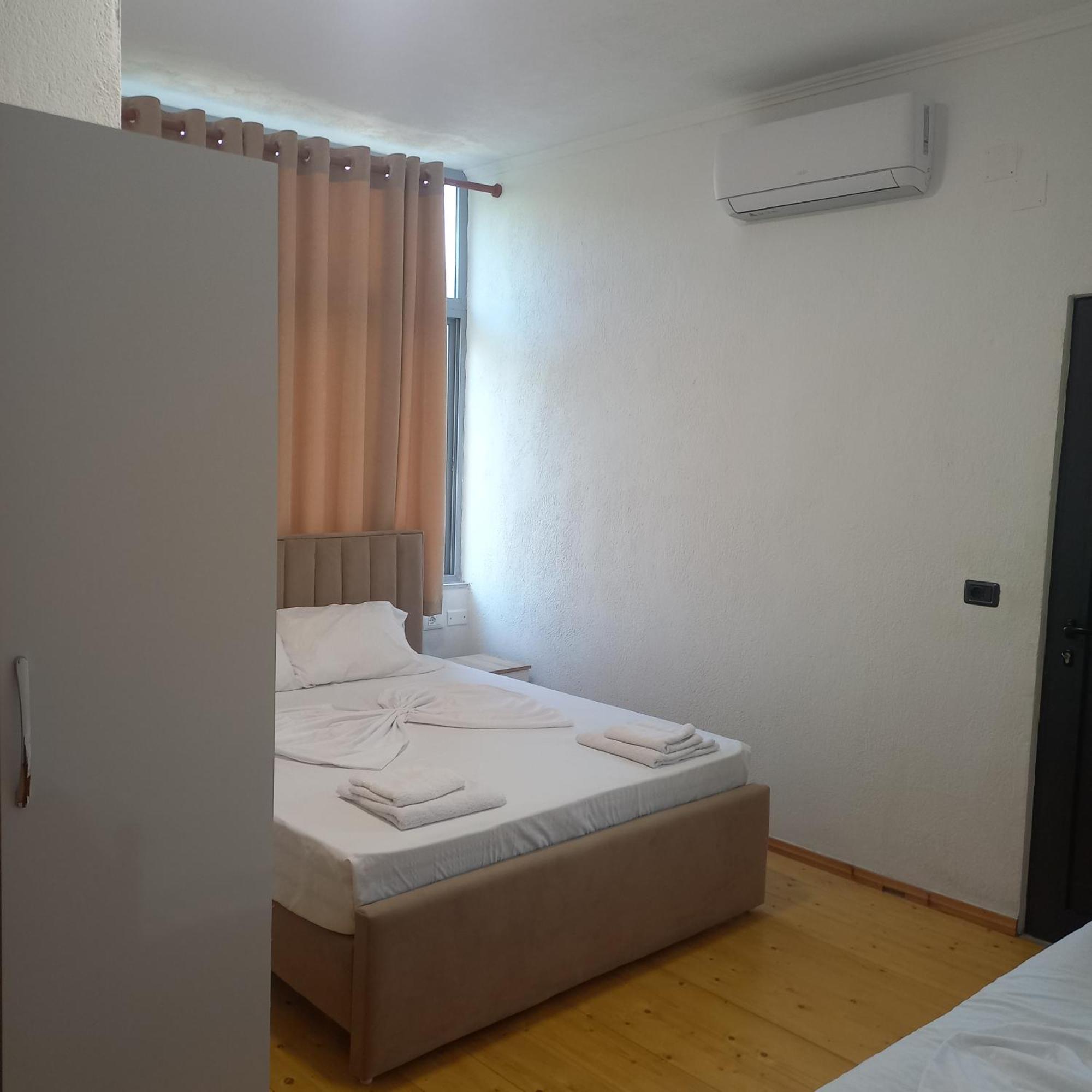 Hotel Eno Përmet Esterno foto
