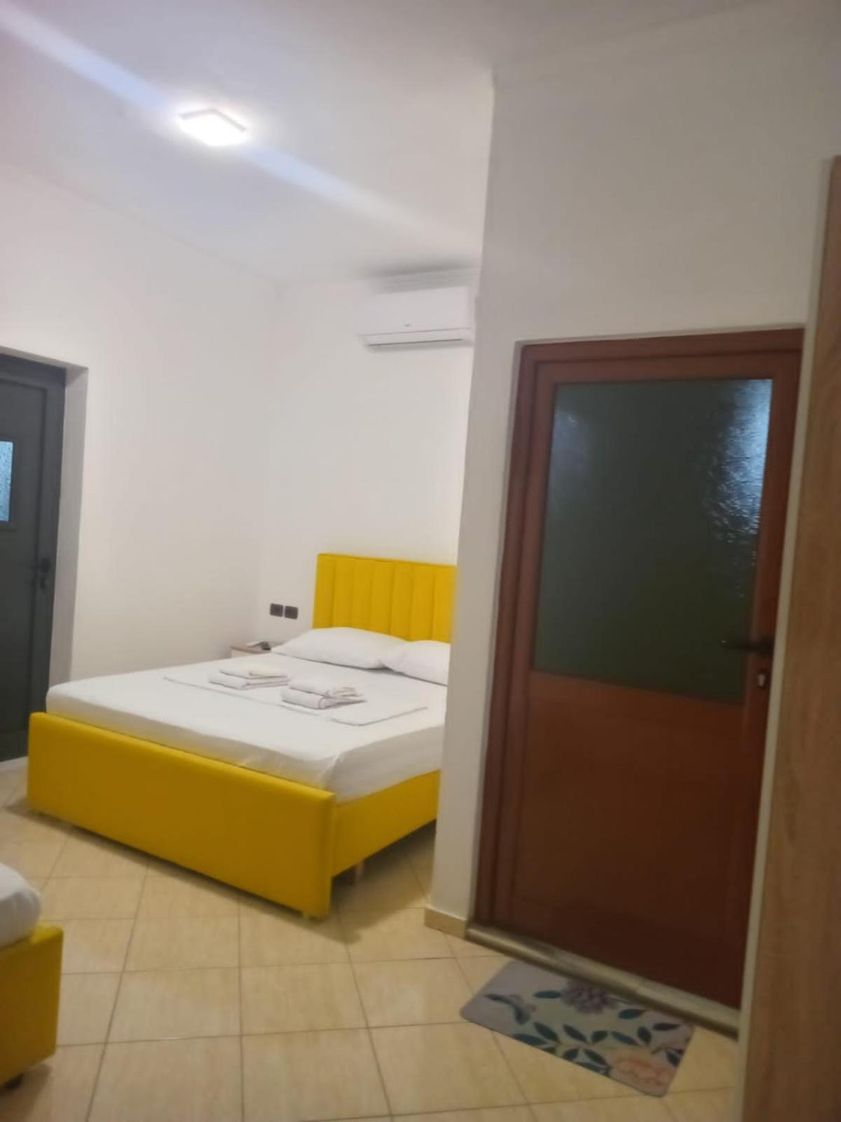 Hotel Eno Përmet Esterno foto